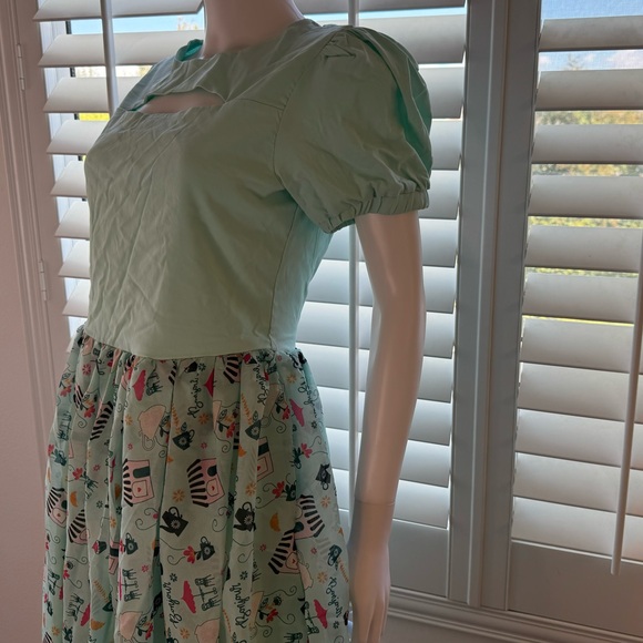 Unique Vintage Dress and Matching Scarf - Cafe De Paris Mint Fit and Flare Dress - Picture 3 of 7